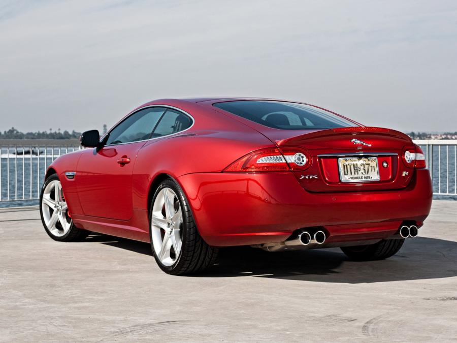  Jaguar XKR Coupe 2011 года  (US) (фото 4 из 12)
